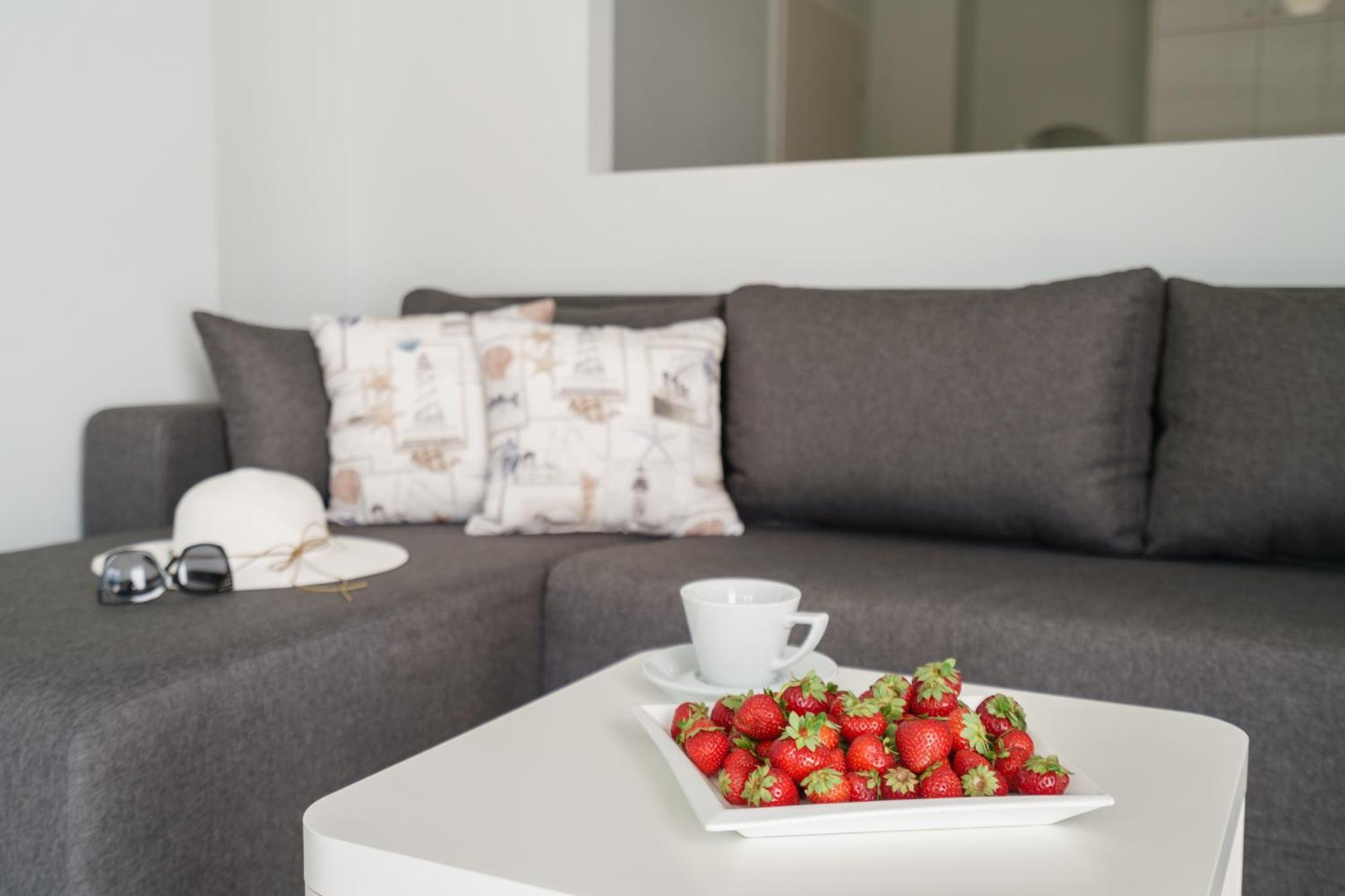 Domus Luxury Suite Atsipopoulo Bagian luar foto